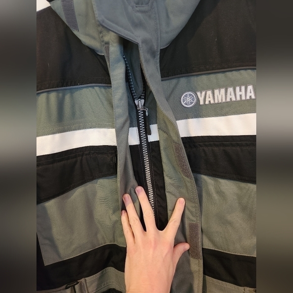NWOT Yamaha Adventure Riding Jacket w/removable inner jacket. Size Medium - Picture 3 of 12